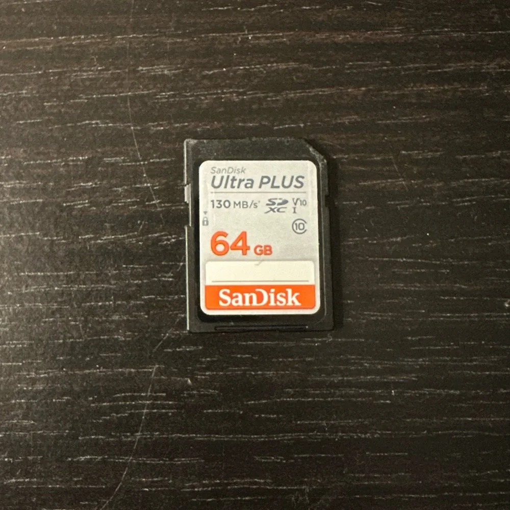 Nikon small mark